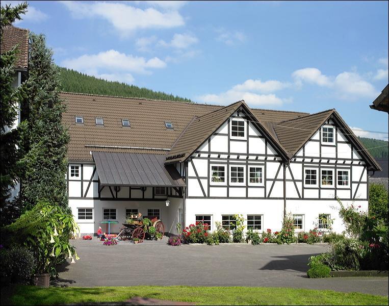 Hotel Klaukenhof Lennestadt Exterior foto